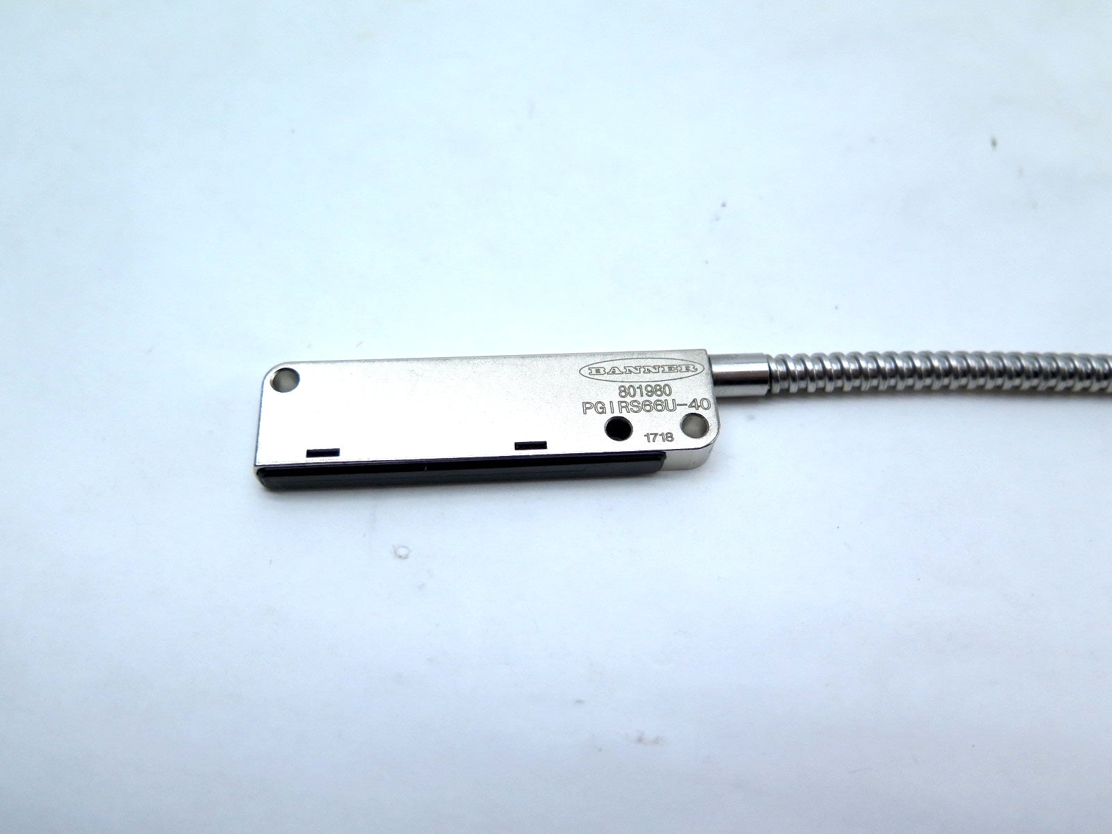 Banner PGIRS66U-40 / 801980 Fiber Optic Photoelectric Sensor - Advance Operations