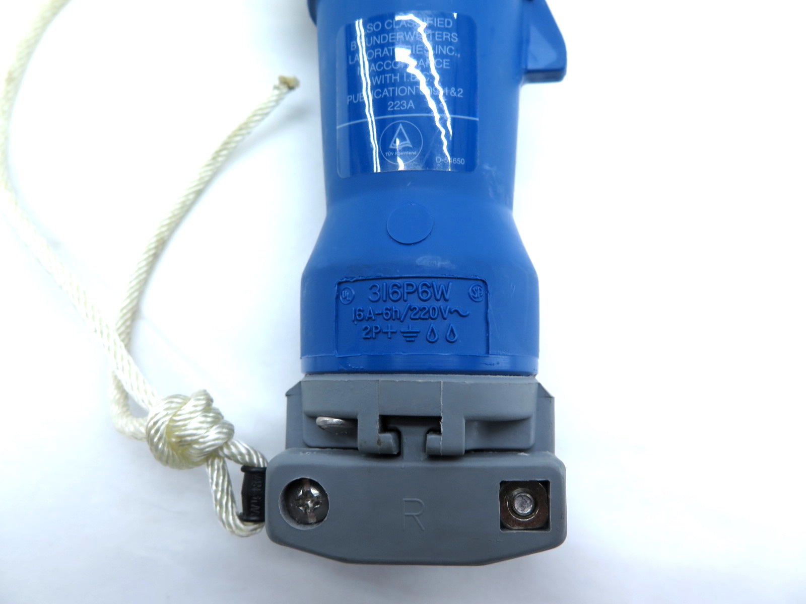 Hubbell 316C6W Male Watertight Connector 16A 220-240V 2-Pole 3-Wire - Advance Operations