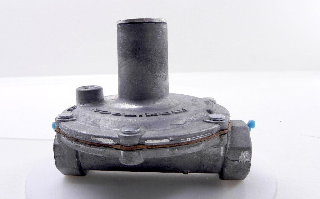 Maxitrol Gas Pressure Regulator 325-3  1/2" NPT - Advance Operations
