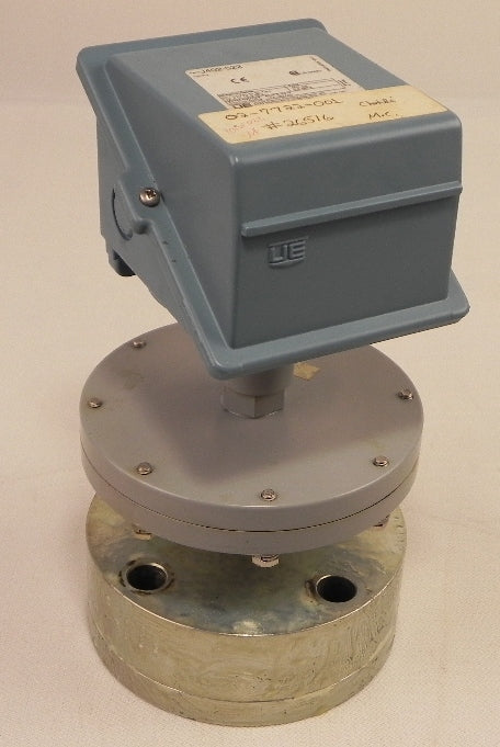 United Electric Pressure Switch w/ Seal J402-522 - Advance Operations