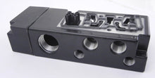 Load image into Gallery viewer, Parker Valve Manifold Base PS341112CP - Advance Operations
