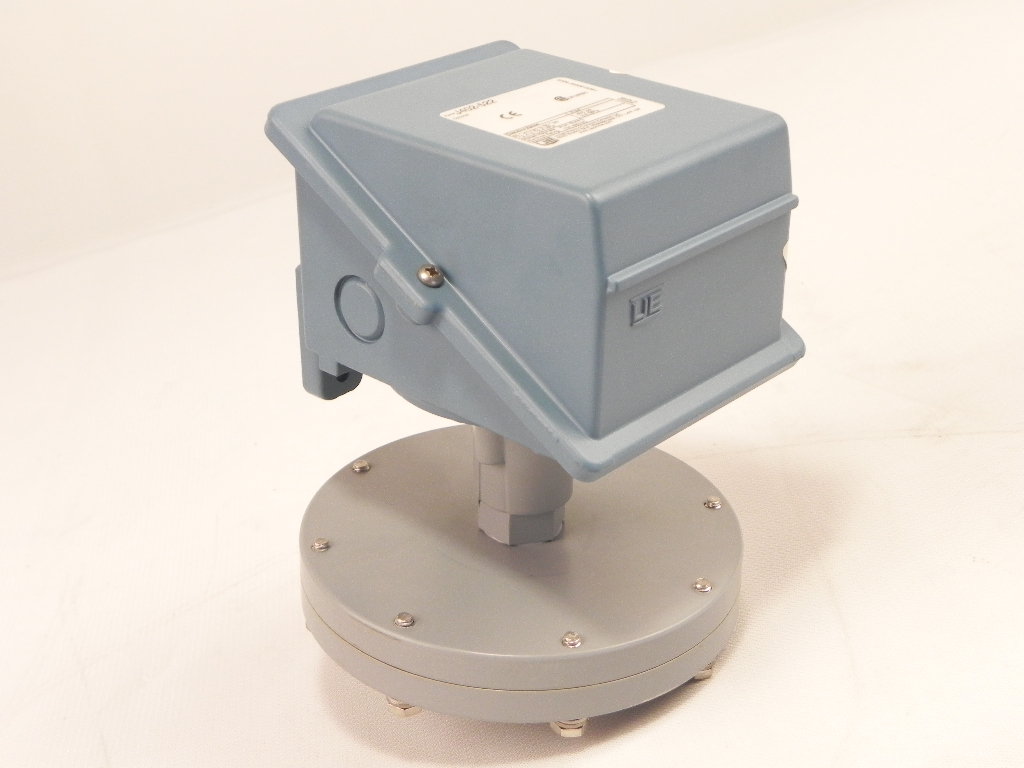 United Electric Pressure Switch J402-522 - Advance Operations