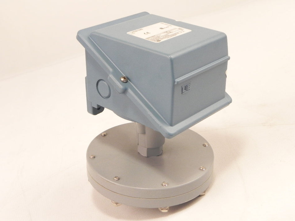 United Electric Pressure Switch J402-522 - Advance Operations