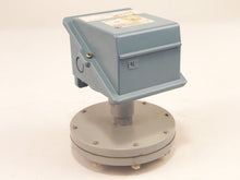 Load image into Gallery viewer, United Electric Pressure Switch J402-522 - Advance Operations
