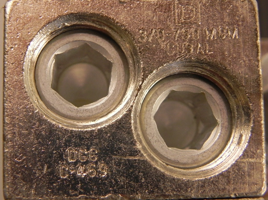 3 Poles 3/0 or 750 MCM Bolted Fuses Holder - Advance Operations