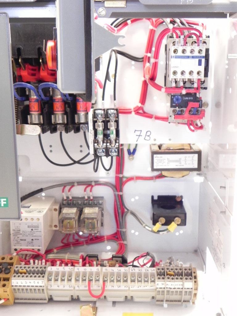Square D Model 6 Motor Control Center 2 HP - Advance Operations