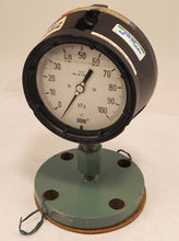 Load image into Gallery viewer, Wika Gauge 4-1/2&quot; Liquid Filled - Advance Operations
