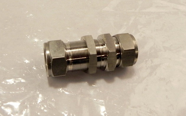 Ham-Let Straights Let-Lok Bulkhead Union 774L SS 22mm - Advance Operations
