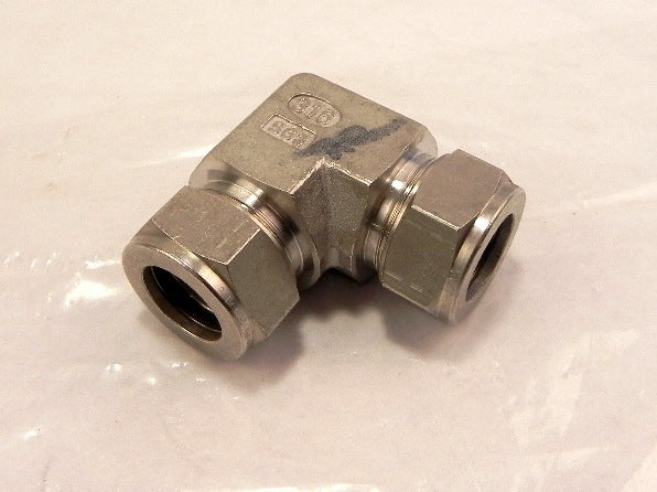 Ham-Let Elbows Let-Lok Tube Fitting 765L SS 22mm (2) - Advance Operations