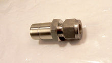 Load image into Gallery viewer, Ham-Let Port Connector Let-Lok 767LT SS 10MMX 18MM (8) - Advance Operations
