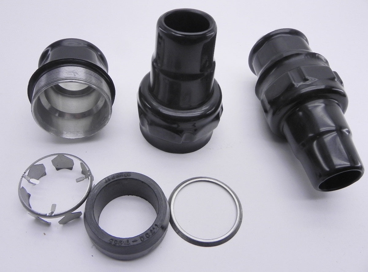 Thomas & Betts Liquid Tight Connector ST150  1-1/2" (2) - Advance Operations