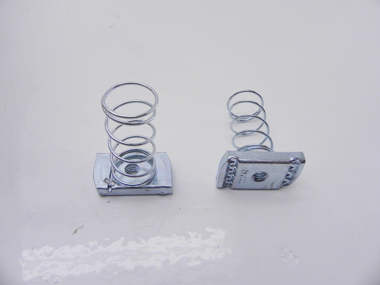 Cooper B-Line Zink Spring Lock Nut N224 1/4 (Lot of 56) | Advance ...