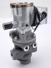 Load image into Gallery viewer, Parker Pilot Operated Valve N3554500453 K085502553 - Advance Operations
