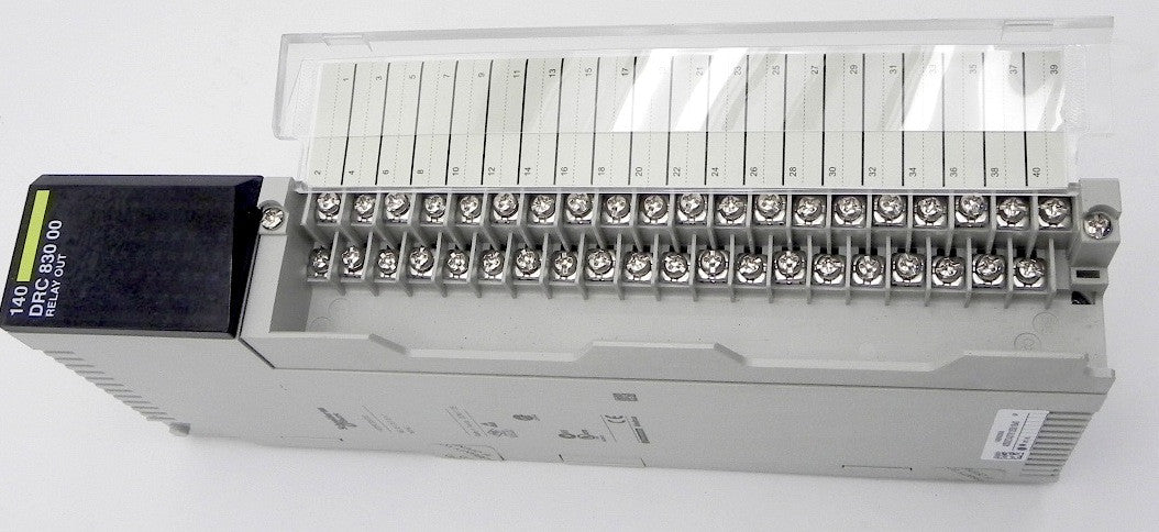 Schneider Relay Output Module 140 DRC 830 00 - Advance Operations