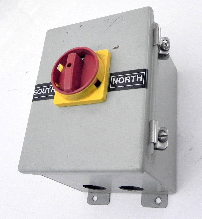 Hammond Enclosure + Load switch 1414PHG6 194E-A53-3753A - Advance Operations