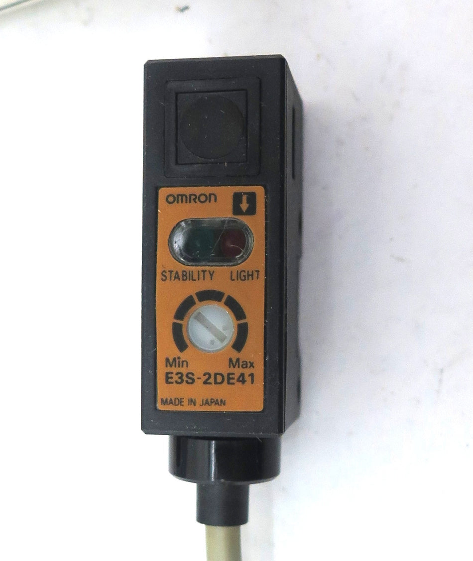 Omron Photoelectric Switch E3S-2DE41 - Advance Operations
