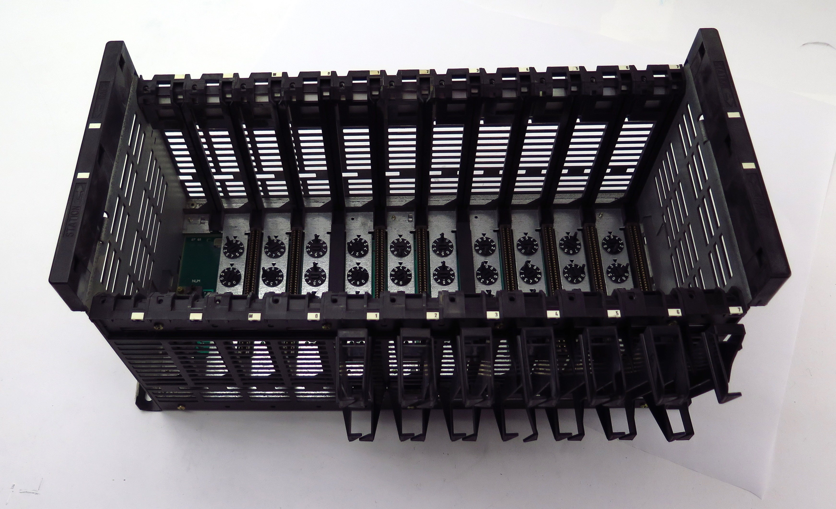Telemecanique Rack 8 Slot TSX RKN 82 TSXRKN82 - Advance Operations