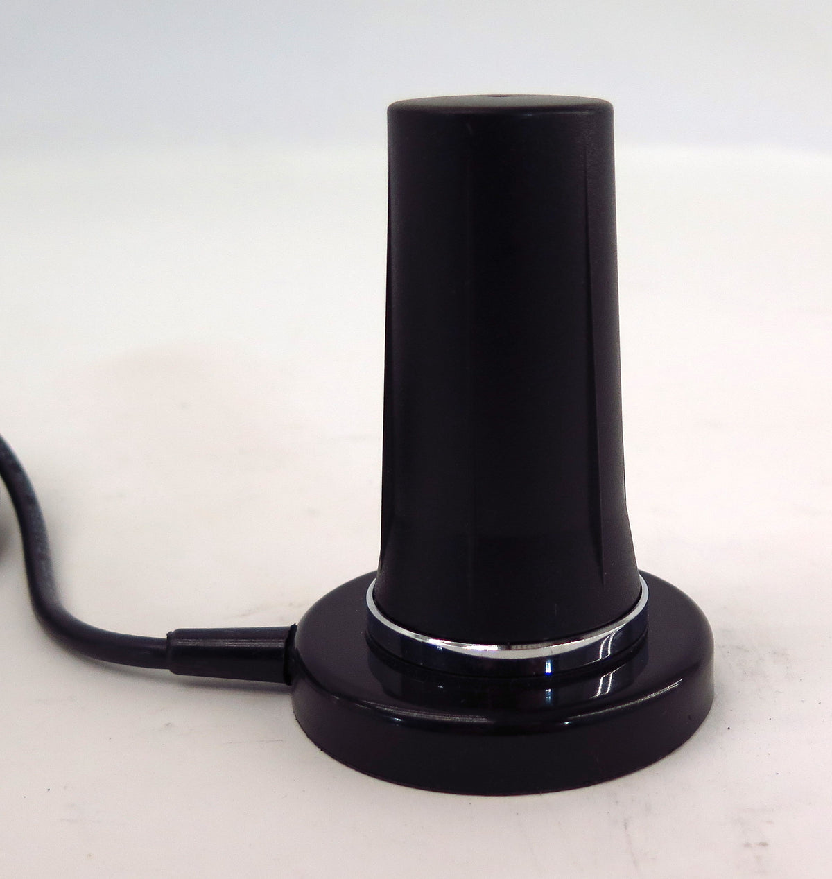 Mobile Mark Broad Band Magnet Mount Antenna 750-2700 MHz MGRMUMB1CBLK120 - Advance Operations