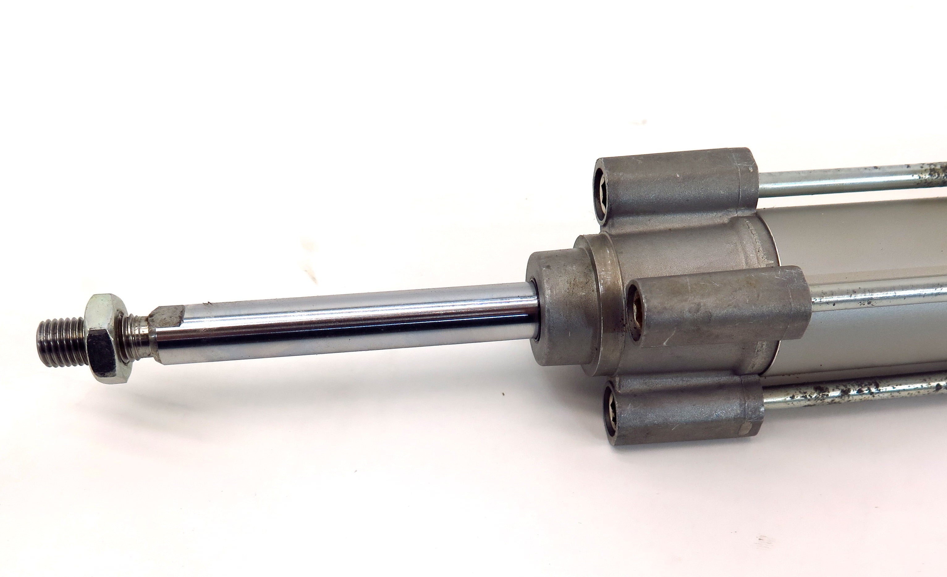 SMC Pneumatic Cylinder C96SB32-125 125mm Stroke - Advance Operations
