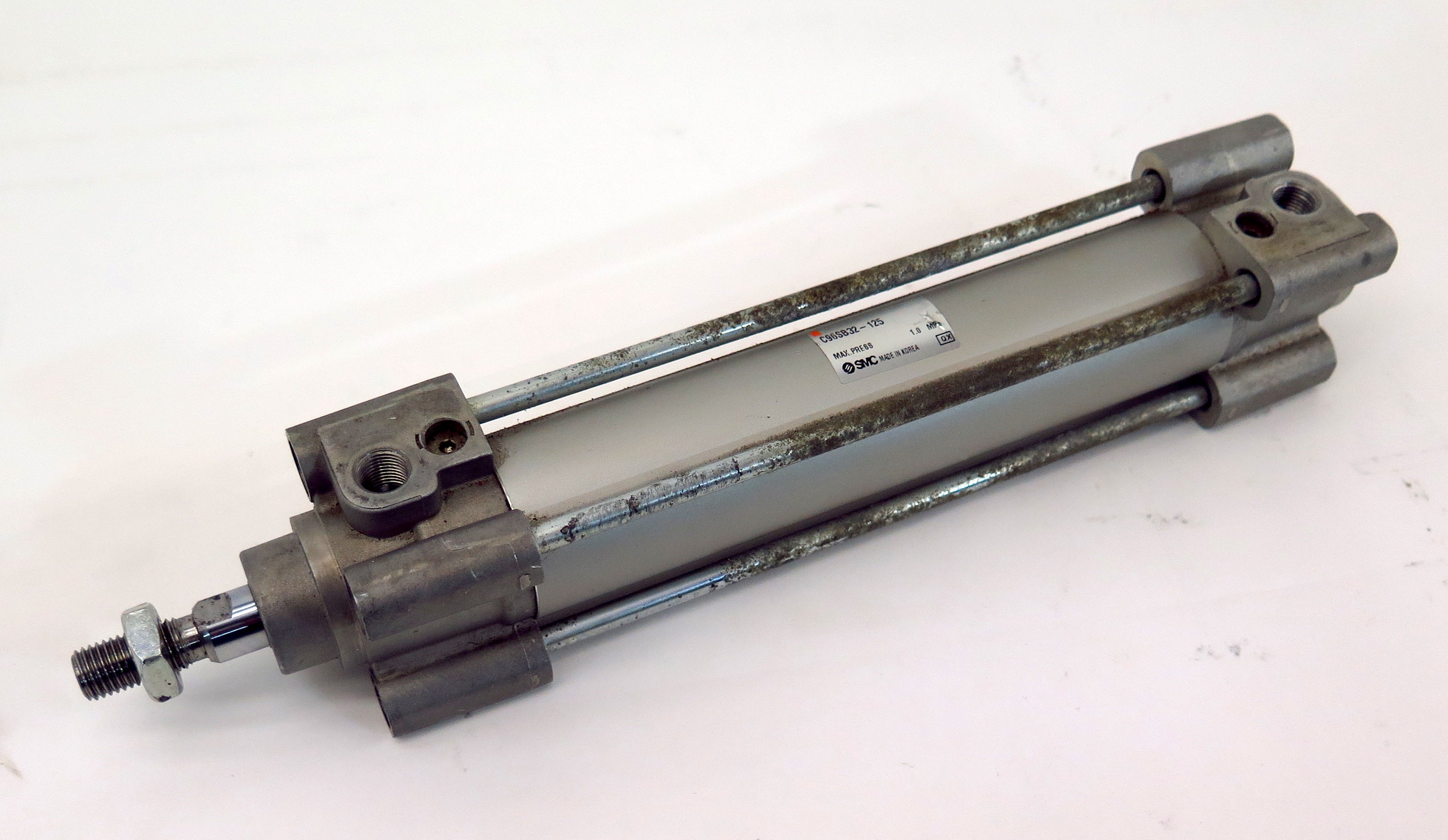 SMC Pneumatic Cylinder C96SB32-125 125mm Stroke - Advance Operations