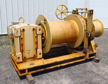 Load image into Gallery viewer, Jeamar Marine Navy Mooring Electric Winch RK12000-150 Max Load 12.000 Lbs - Advance Operations
