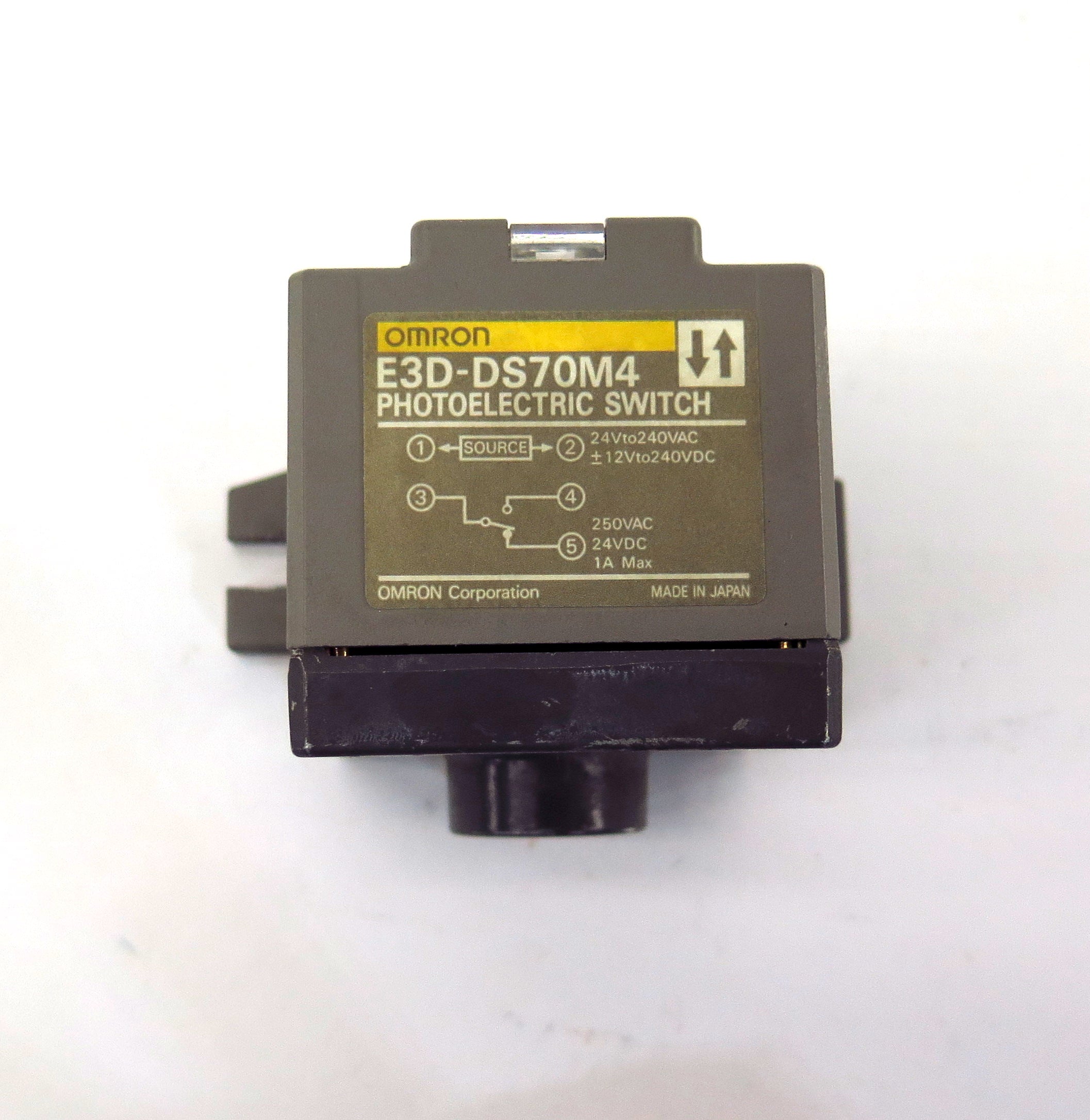 Omron Photoelectric Switch E3D-DS70M4 - Advance Operations