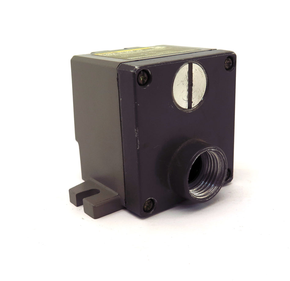 Omron Photoelectric Switch E3D-R3M4T - Advance Operations