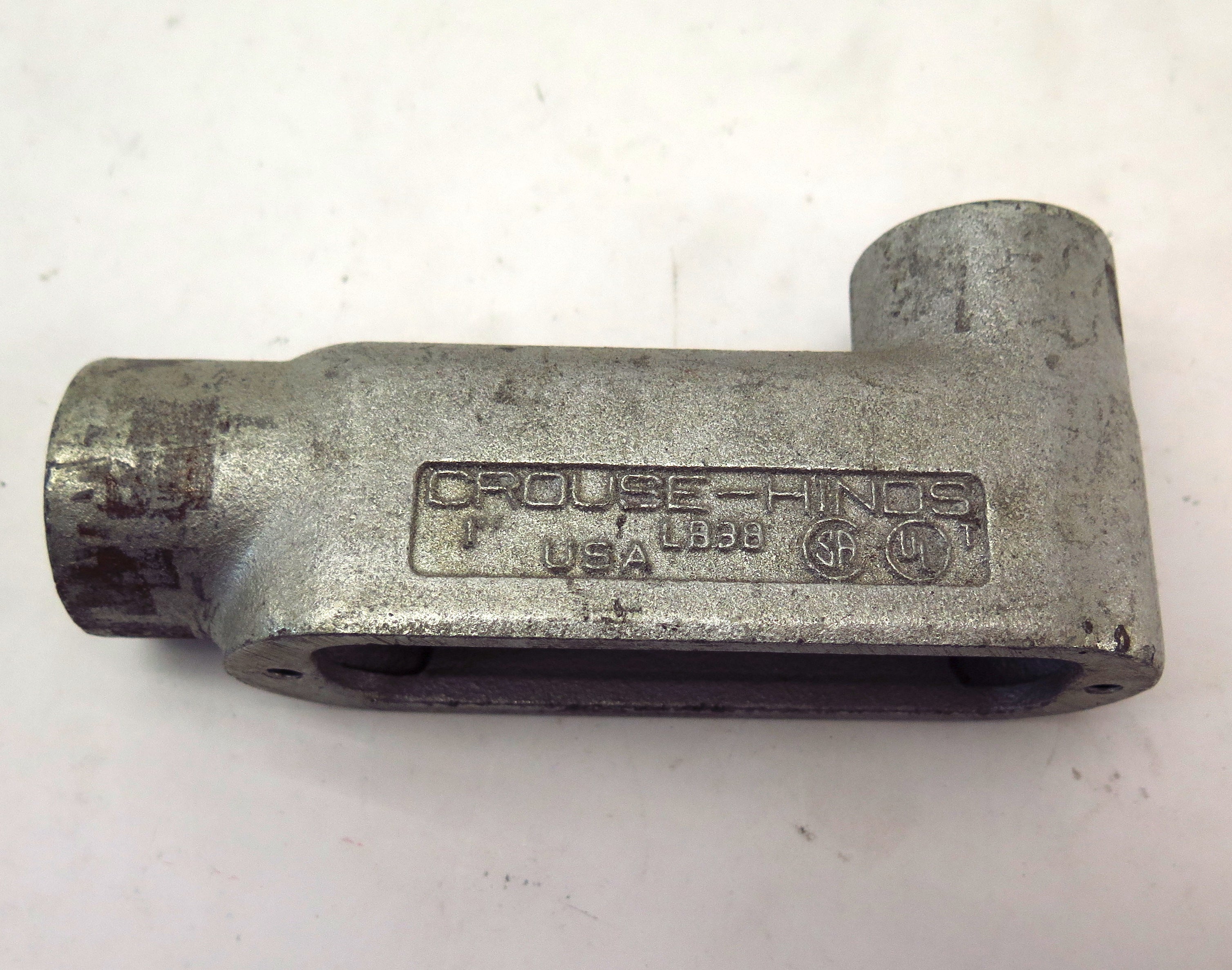 Crouse-Hinds Electrical Iron Conduit Body LB38 1" - Advance Operations