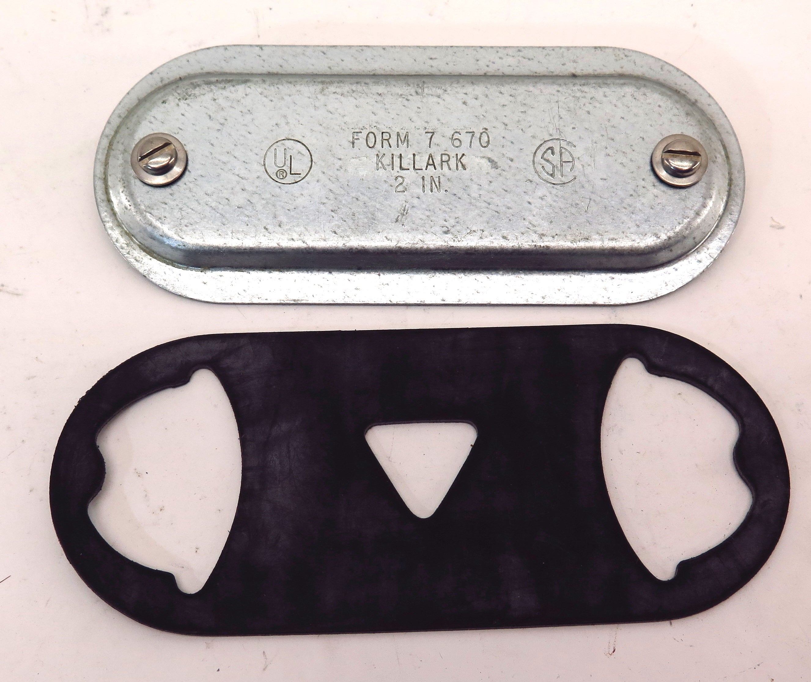Killark Hubbell Conduit Body Stamped Steel Cover 670 2" Form 7 With Gasket - Advance Operations