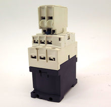 Load image into Gallery viewer, Schneider LAD4TBDL Contactor &amp; LADN11 Auxiliary Contact MINT 24VDC Coil - Advance Operations
