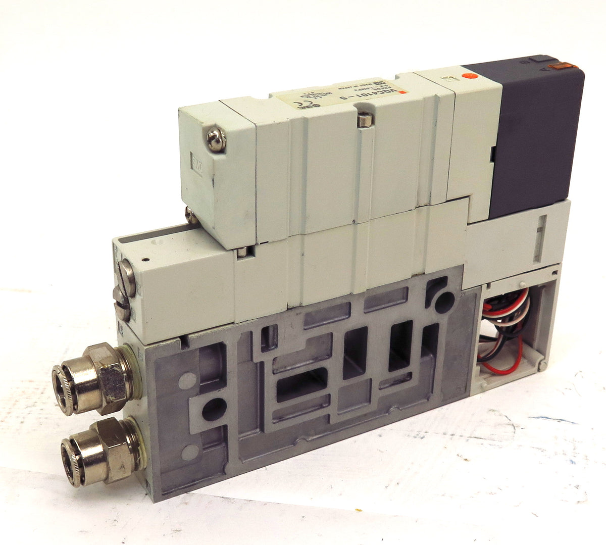 SMC Solenoid Valve VQC4101-5 & Interface Speed Control VVQ4000-20A-1 + Base - Advance Operations