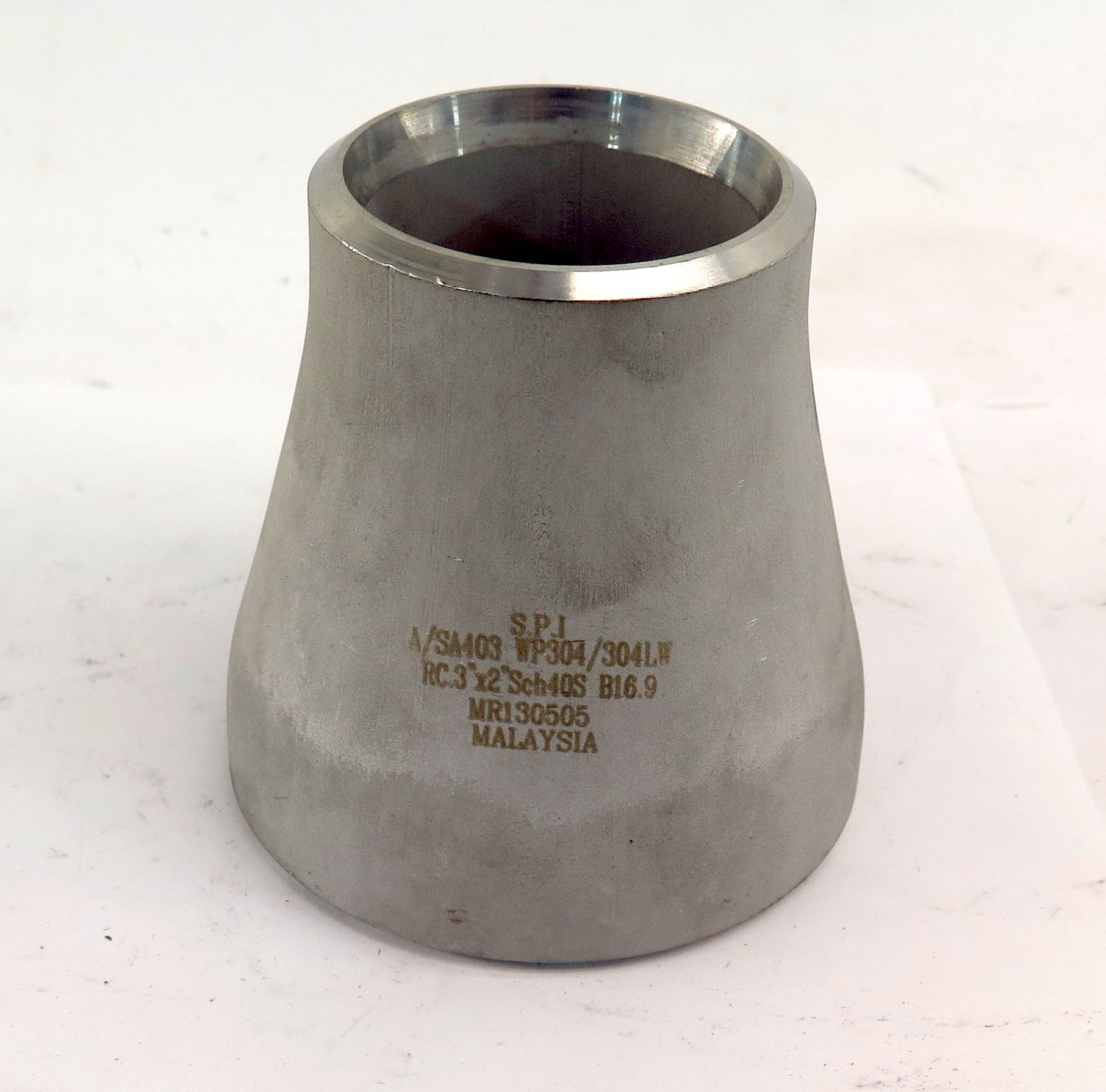 S.P.I. Stainless Steel WP304/304LW SCH40S Butt Weld Reducer 3" x 2" - Advance Operations