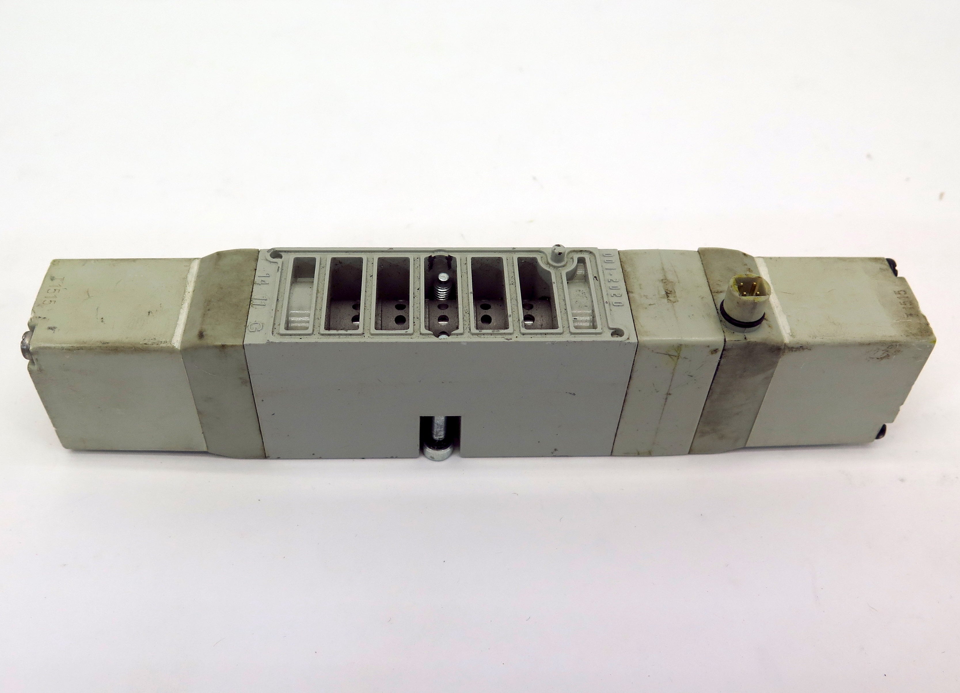 Numatics Pneumatic Solenoid Valve I63BB6Z2MN00061 24 VDC Coil 150 Psi - Advance Operations