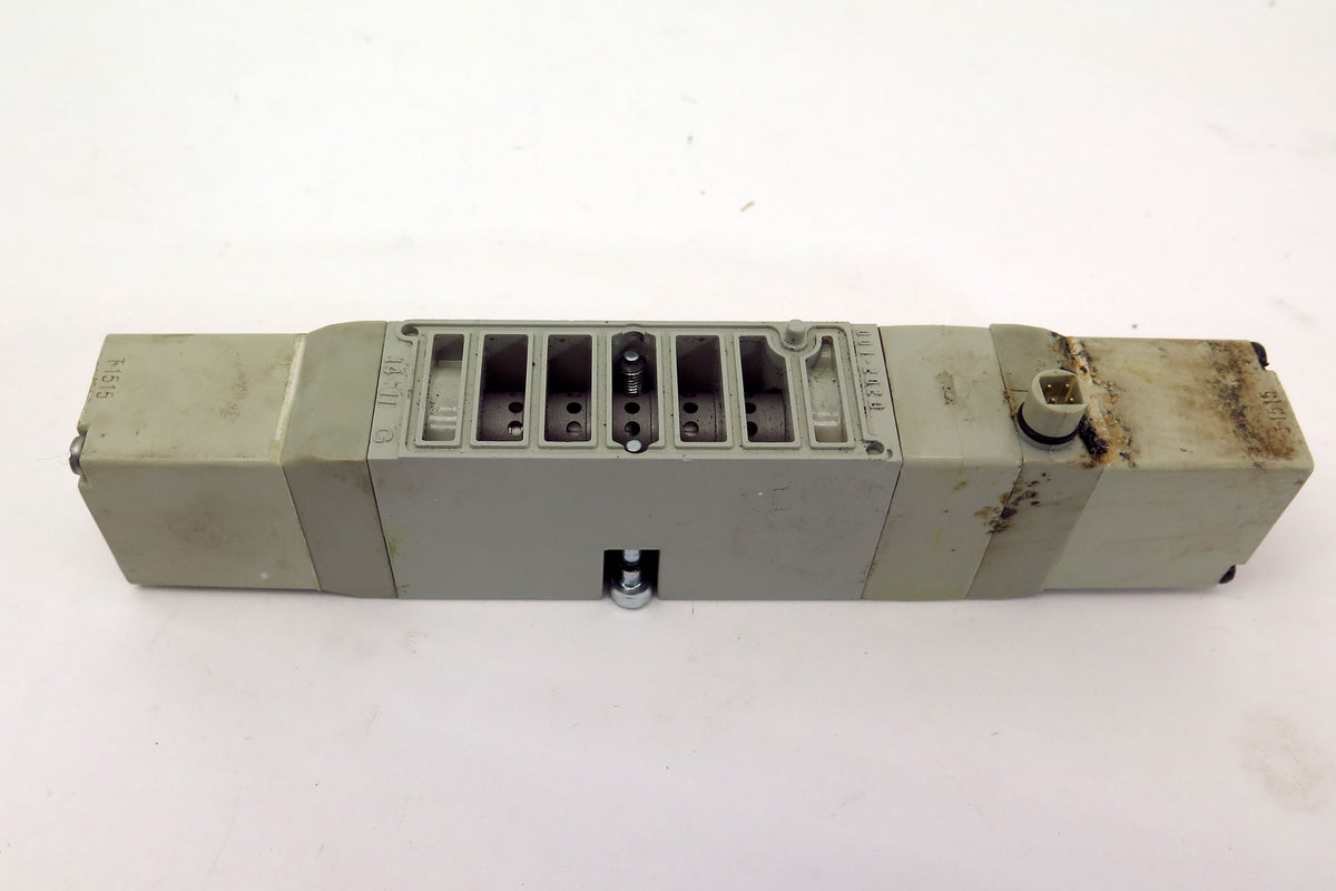 Numatics Pneumatic Solenoid Valve I63BB4R2MN00061 24 VDC Coil 150 Psi - Advance Operations