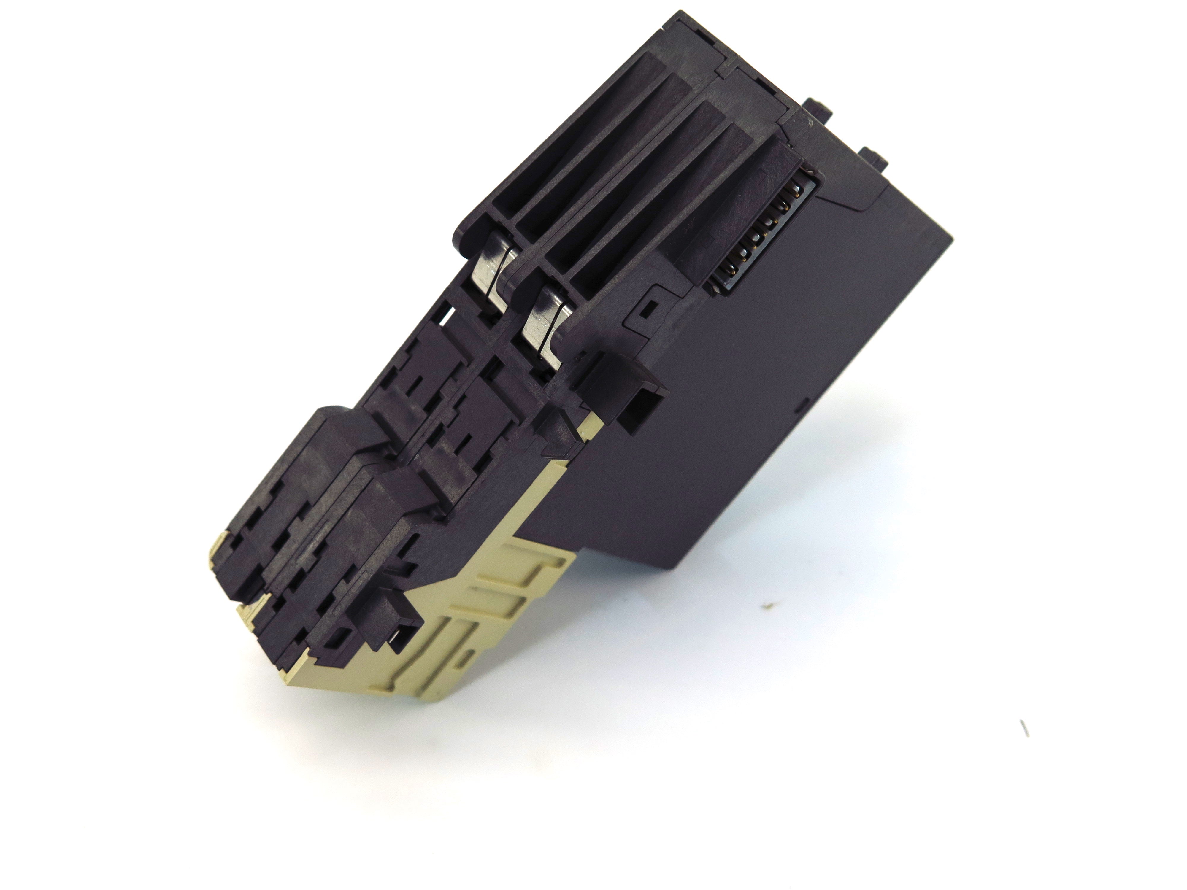 Siemens 6ES7 138-4CA00-0AA0 Power Module PM-E and base 193-4CD30-0AA0 Lot of 2 - Advance Operations