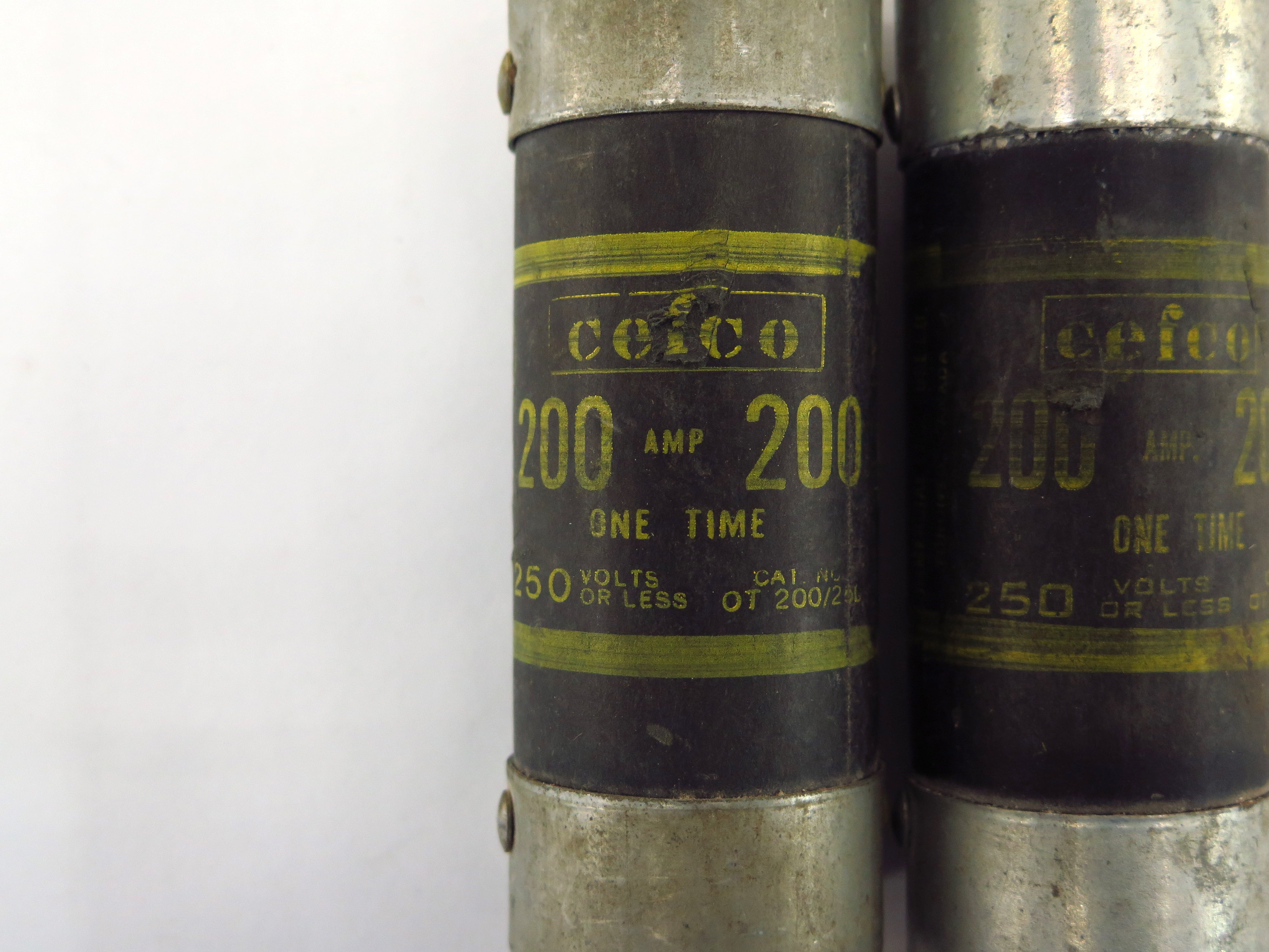 Lot of 2 Gould Shawmut TRNR-150 Tri-onic Time Delay Fuse Type D 150A 250V (2) - Advance Operations
