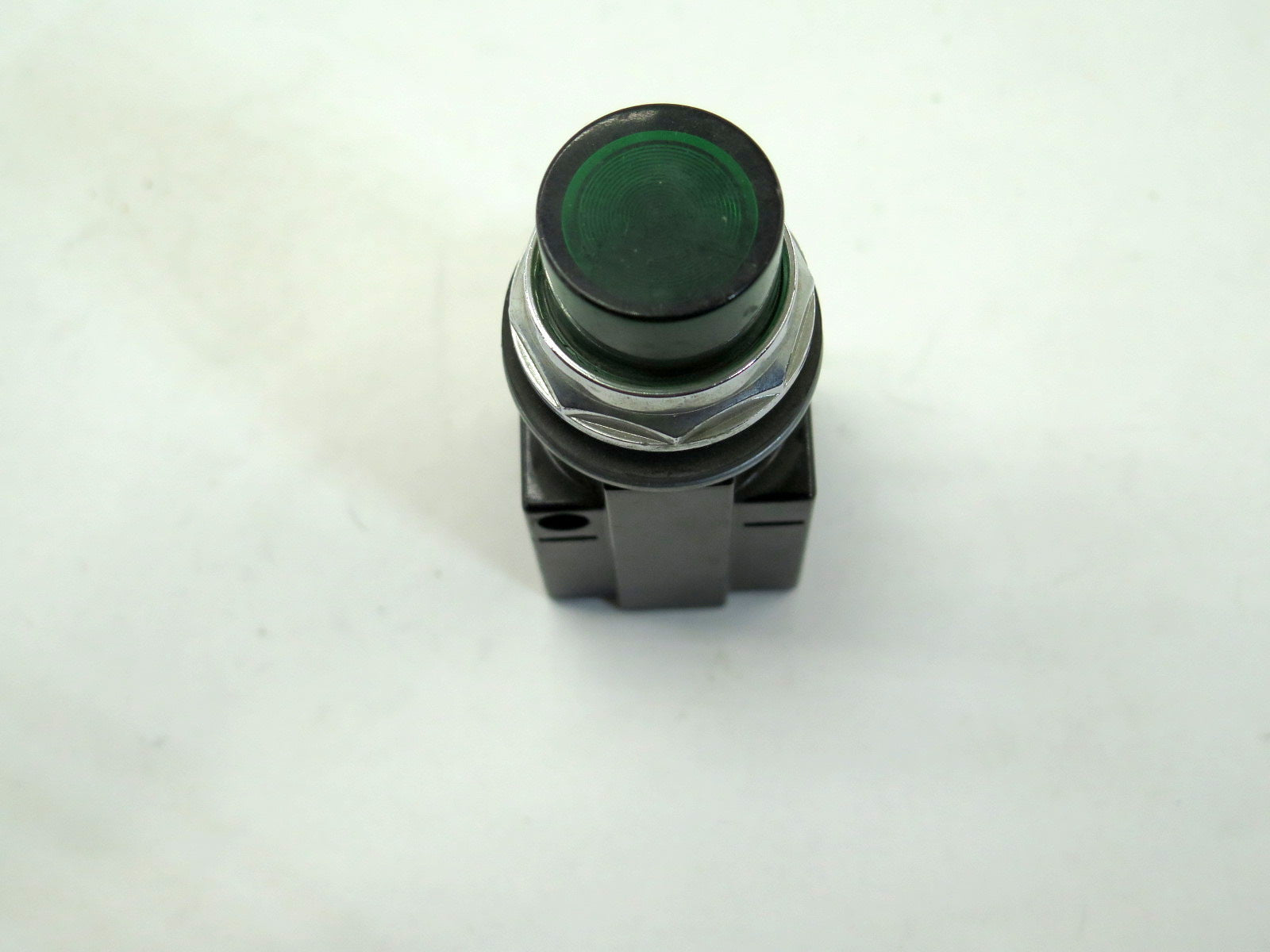 Furnas 52PA4E3 Pilot Green Light 120VAC/VDC - Advance Operations