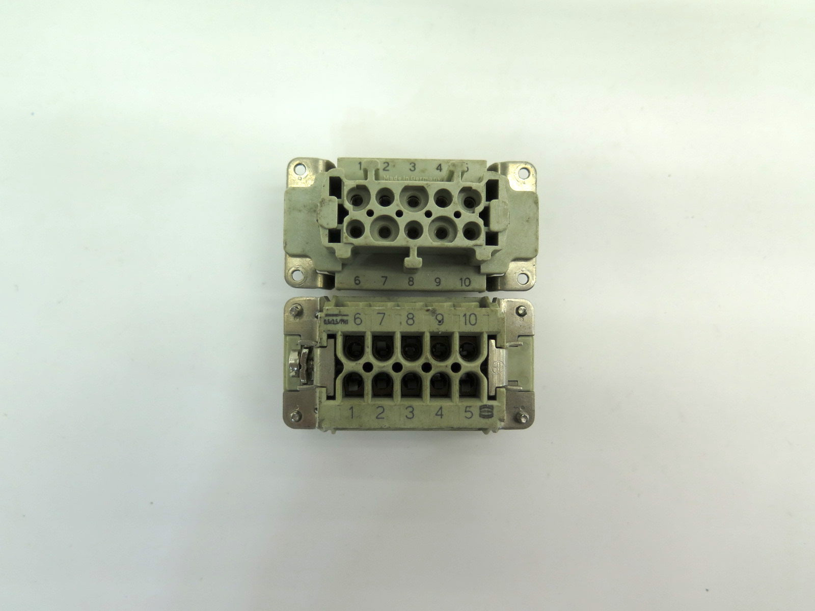 Harting HAN10E-F Connector 10 Pole 600V 16A Lot of 2 - Advance Operations