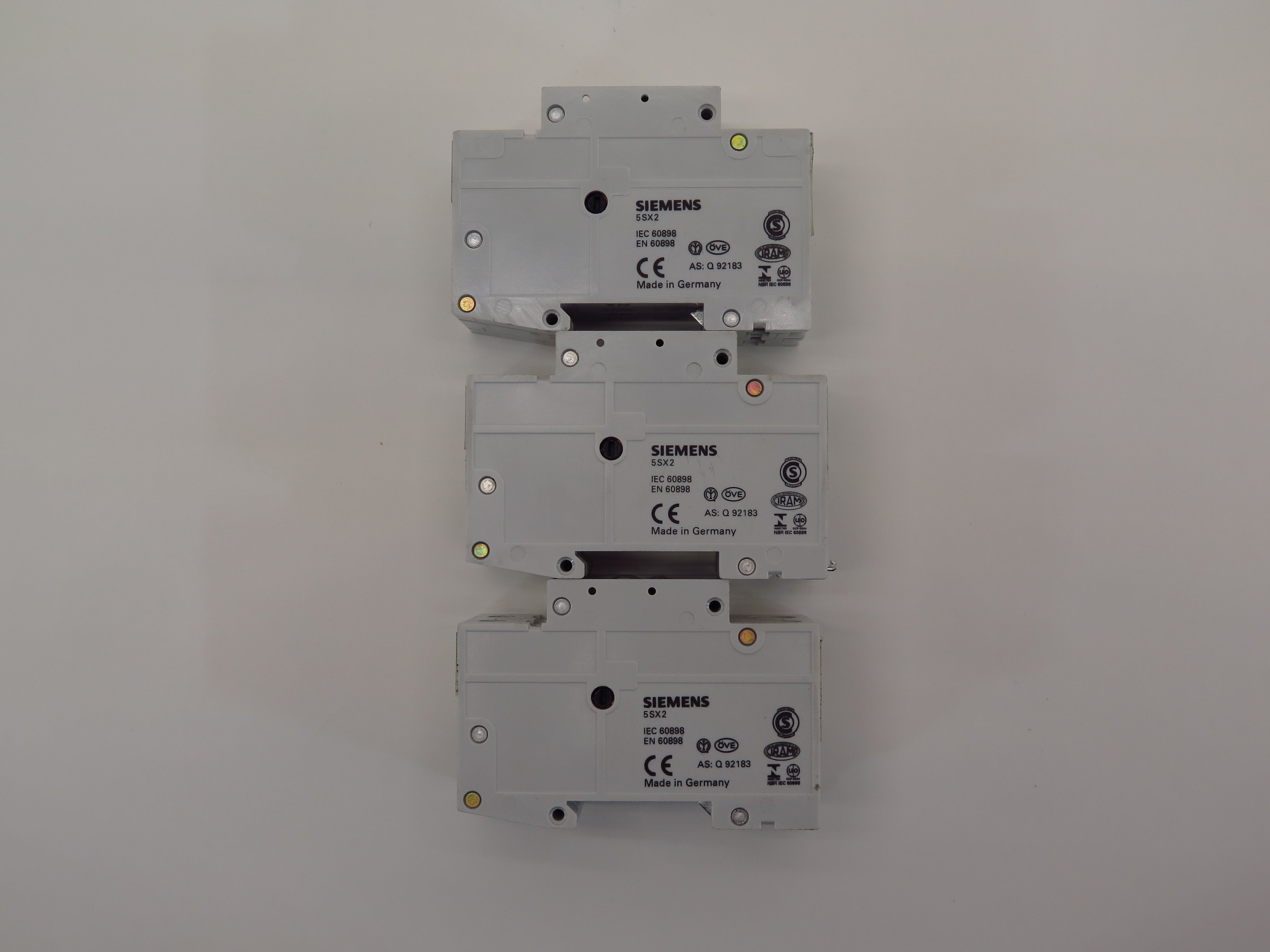 Siemens 5SX25 Circuit Breaker 2 poles lot of 3 - Advance Operations