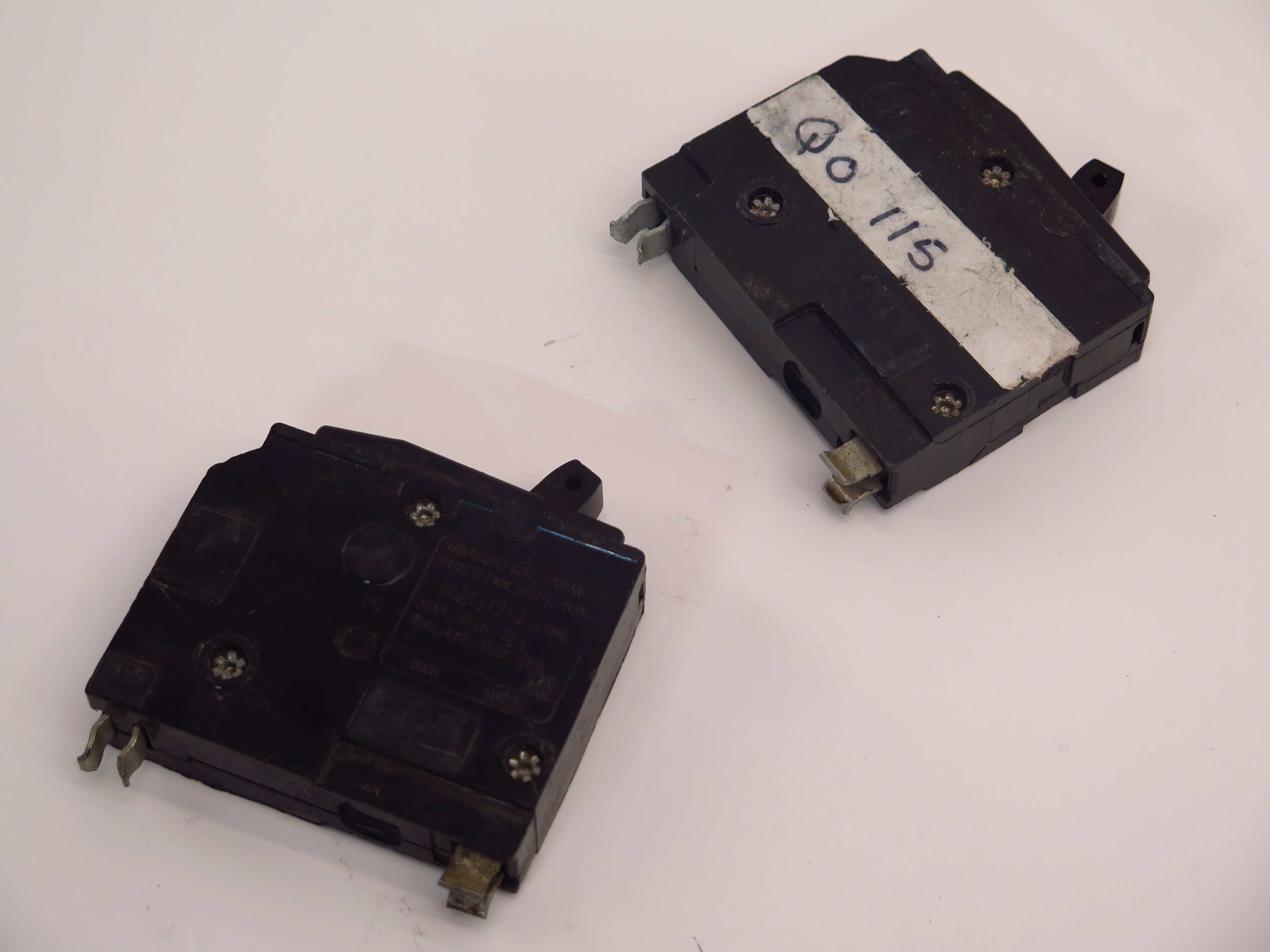 Square D Type QO 1 Pole Circuit Breaker 15A 120V lot of 2 units - Advance Operations