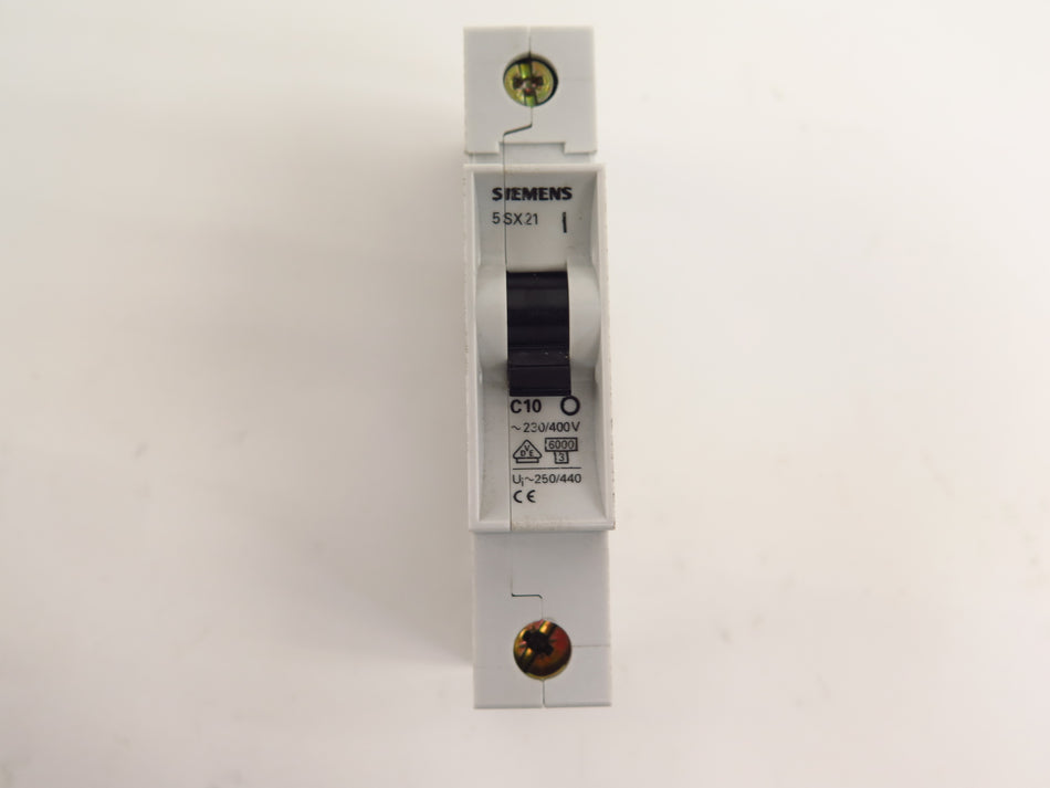 Siemens 5SX2 15 Amps Circuits Breaker - Advance Operations