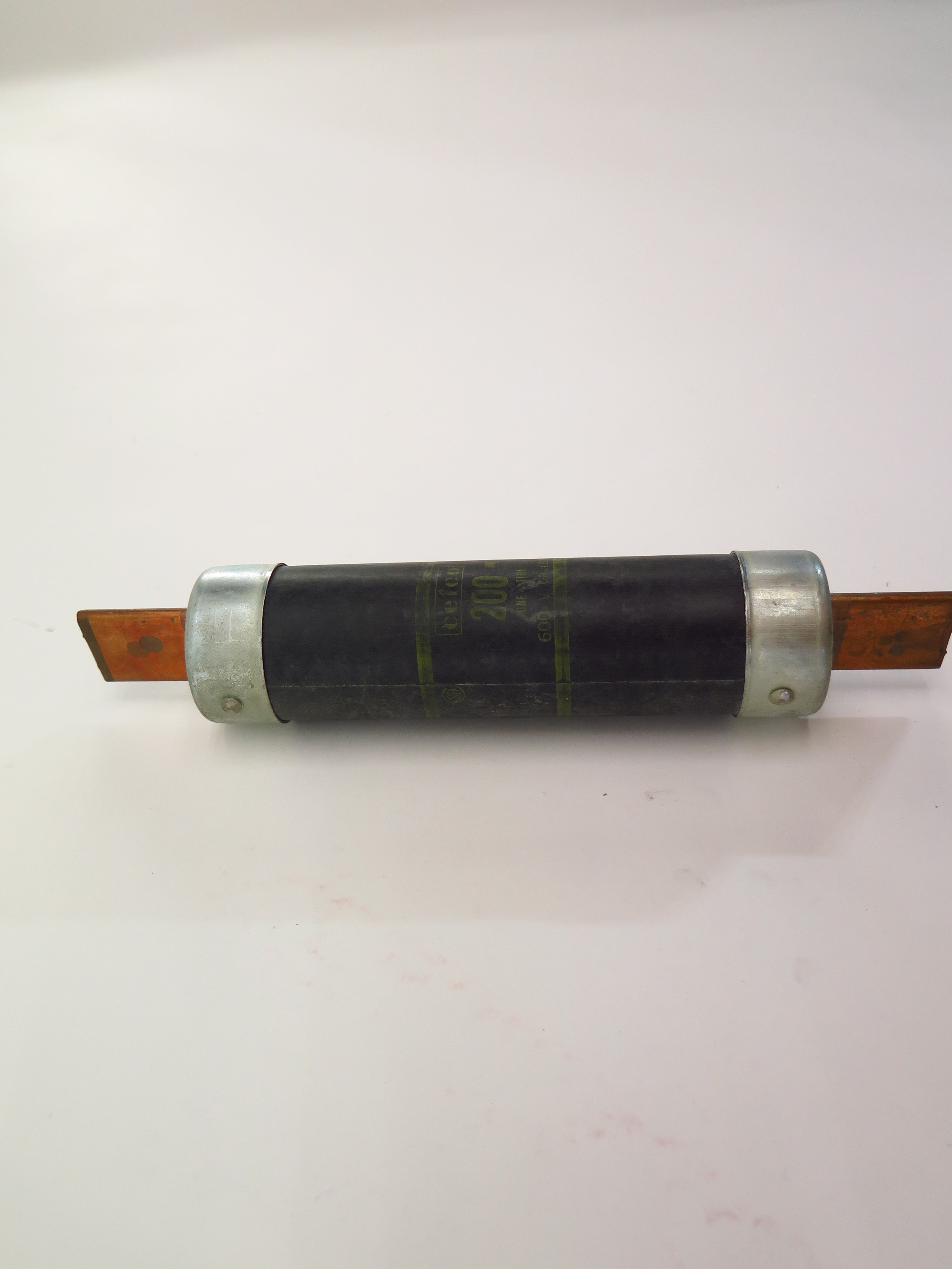 Cefco Fuse 200A 600Vac - Advance Operations