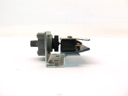 Honeywell P658B1012-1 Electric/Pneumatic Switch 69 KPA Set Point 10Psi - Advance Operations