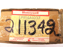 Load image into Gallery viewer, Honeywell LP914A1037 Air Duct Temperature Sensor - Advance Operations
