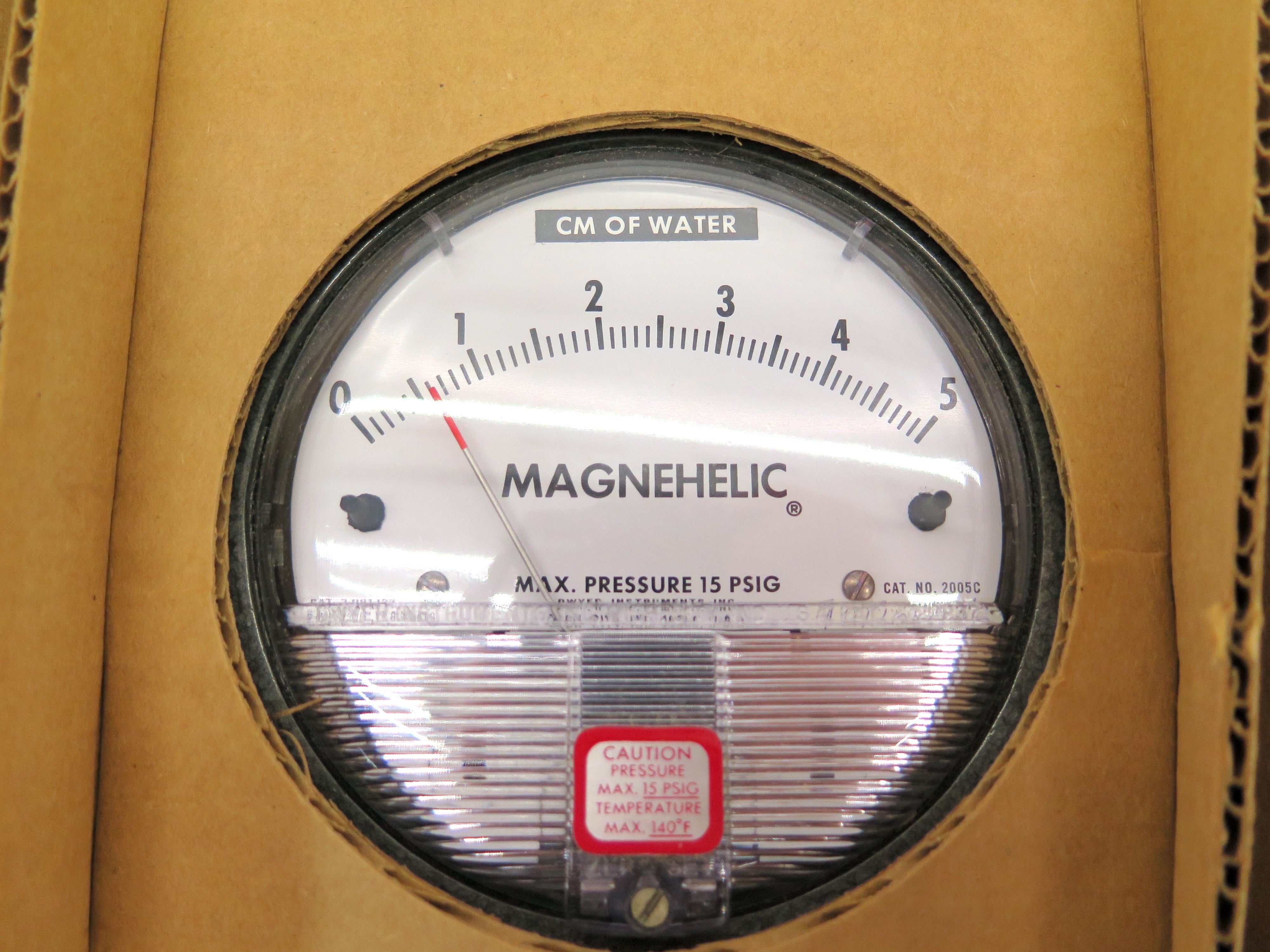Dwyer MagneHelic 0-5 CM of water Pressure Gage Model 2005CM - Advance Operations