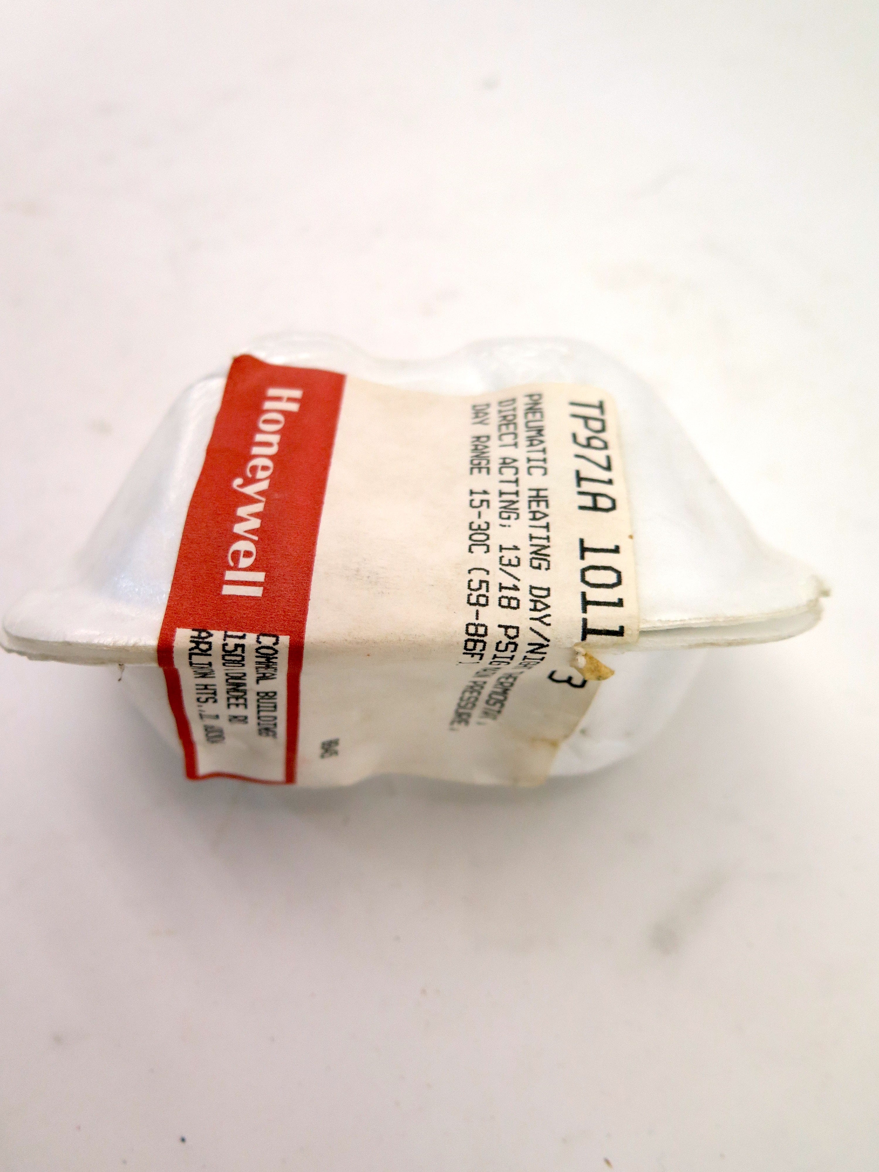 Honeywell Pneumatic Heating Day/Night Range 15-30°C Thermostat TP971A 1011 - Advance Operations
