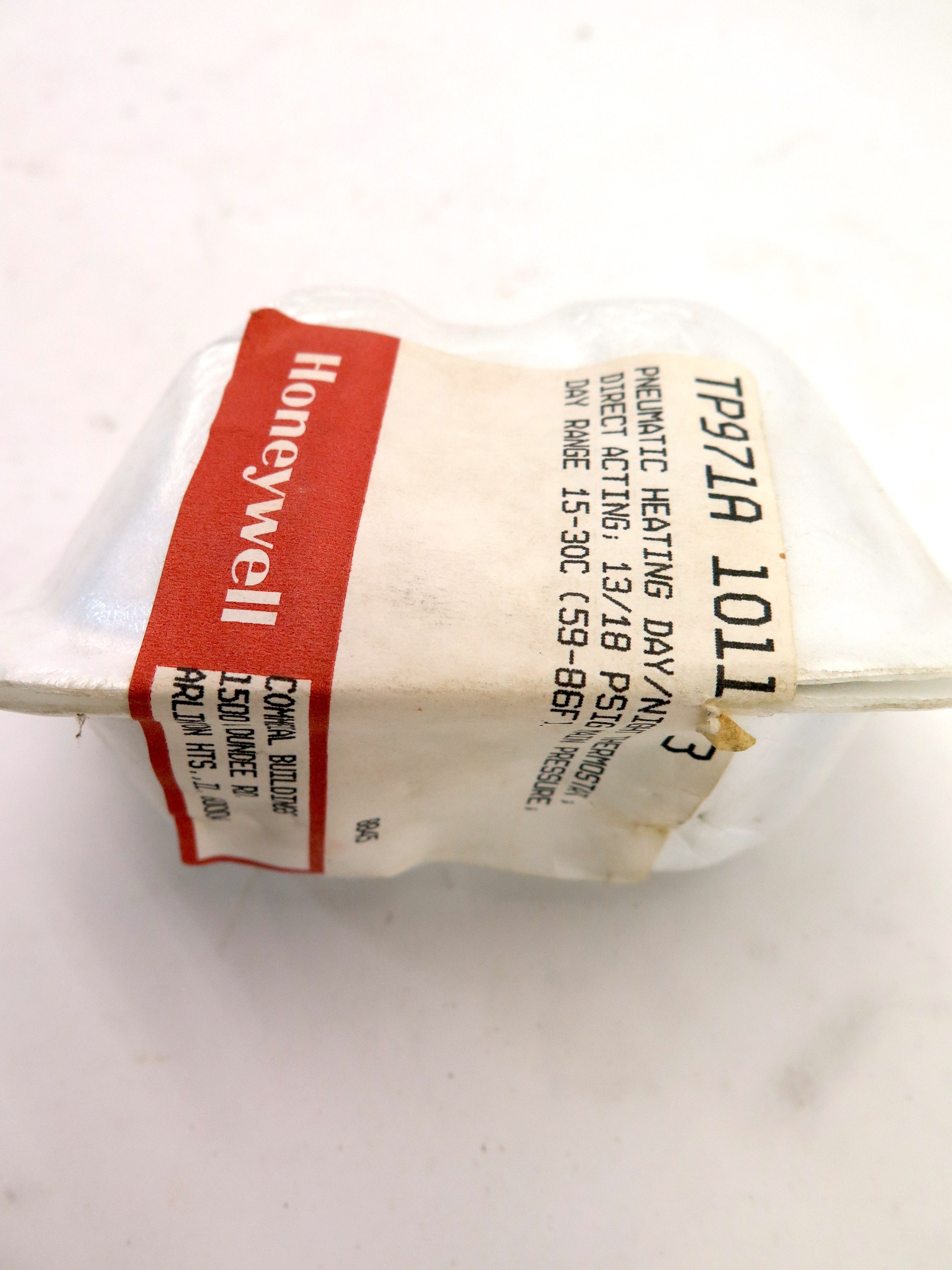 Honeywell Pneumatic Heating Day/Night Range 15-30°C Thermostat TP971A 1011 - Advance Operations