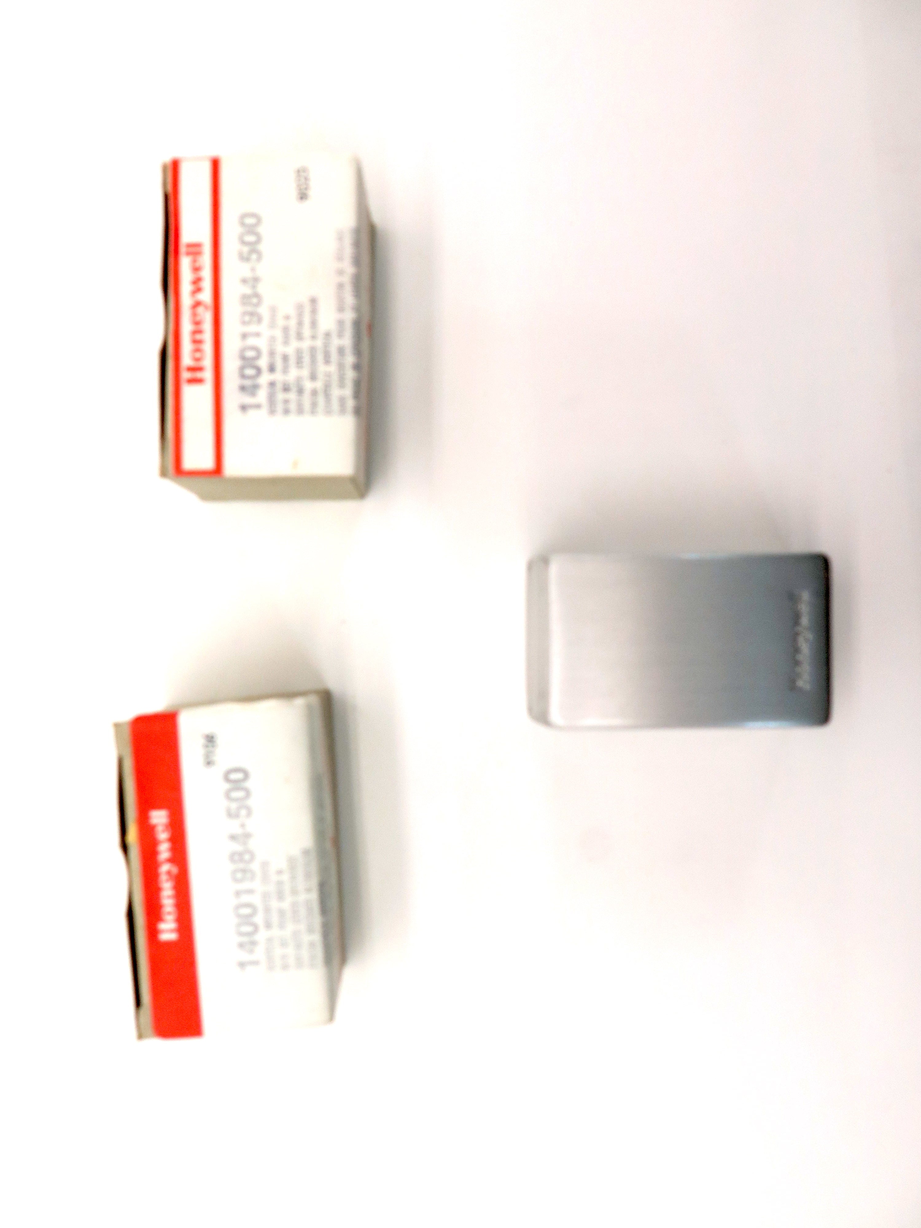 Honeywell 14001984-500 Vertical Mounted Cover LOT OF 2 - Advance Operations