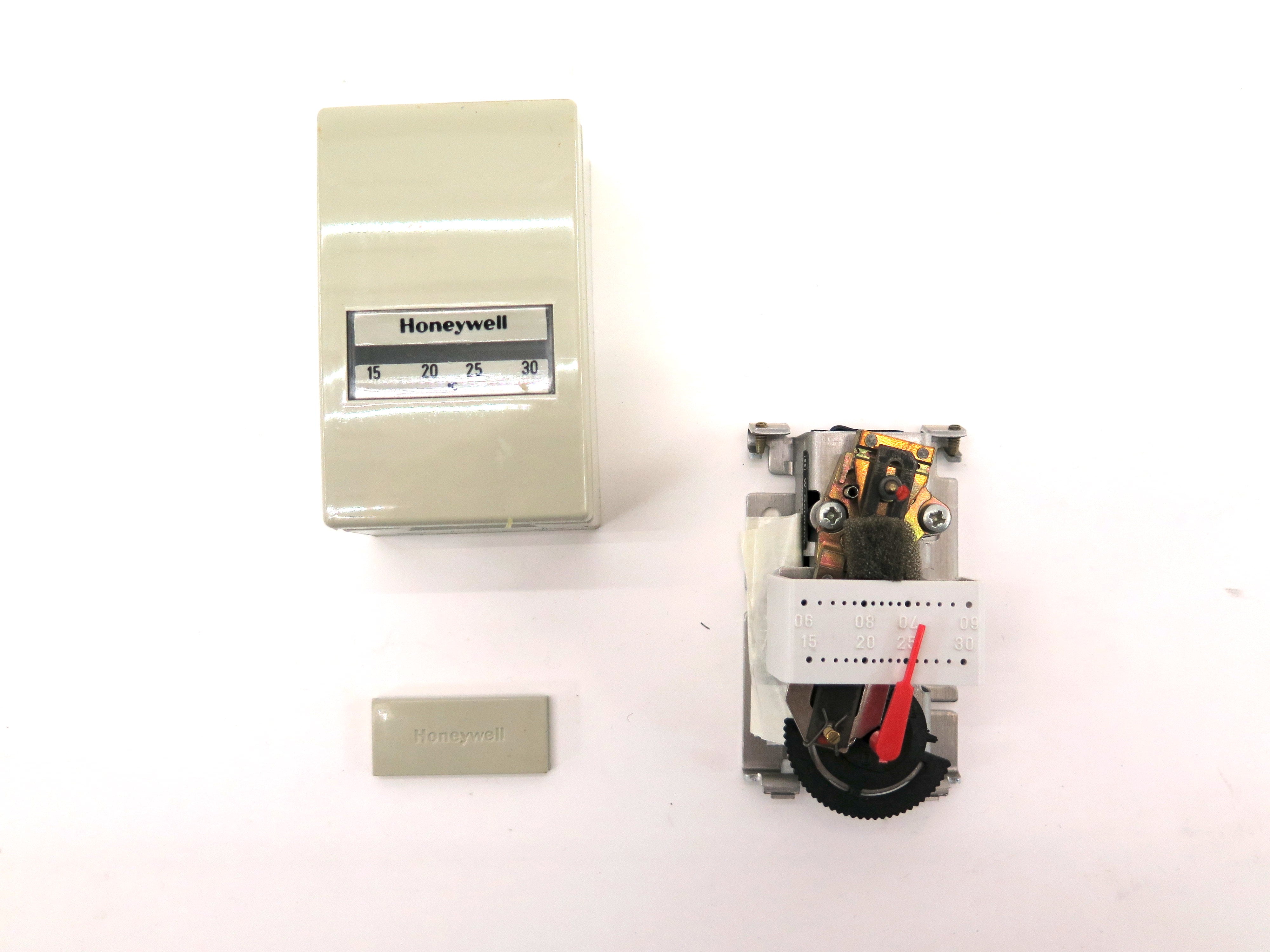 Honeywell TP938A1005-1 Pneumatic Room Thermostat With Submaster 15¡C to 30¡C - Advance Operations