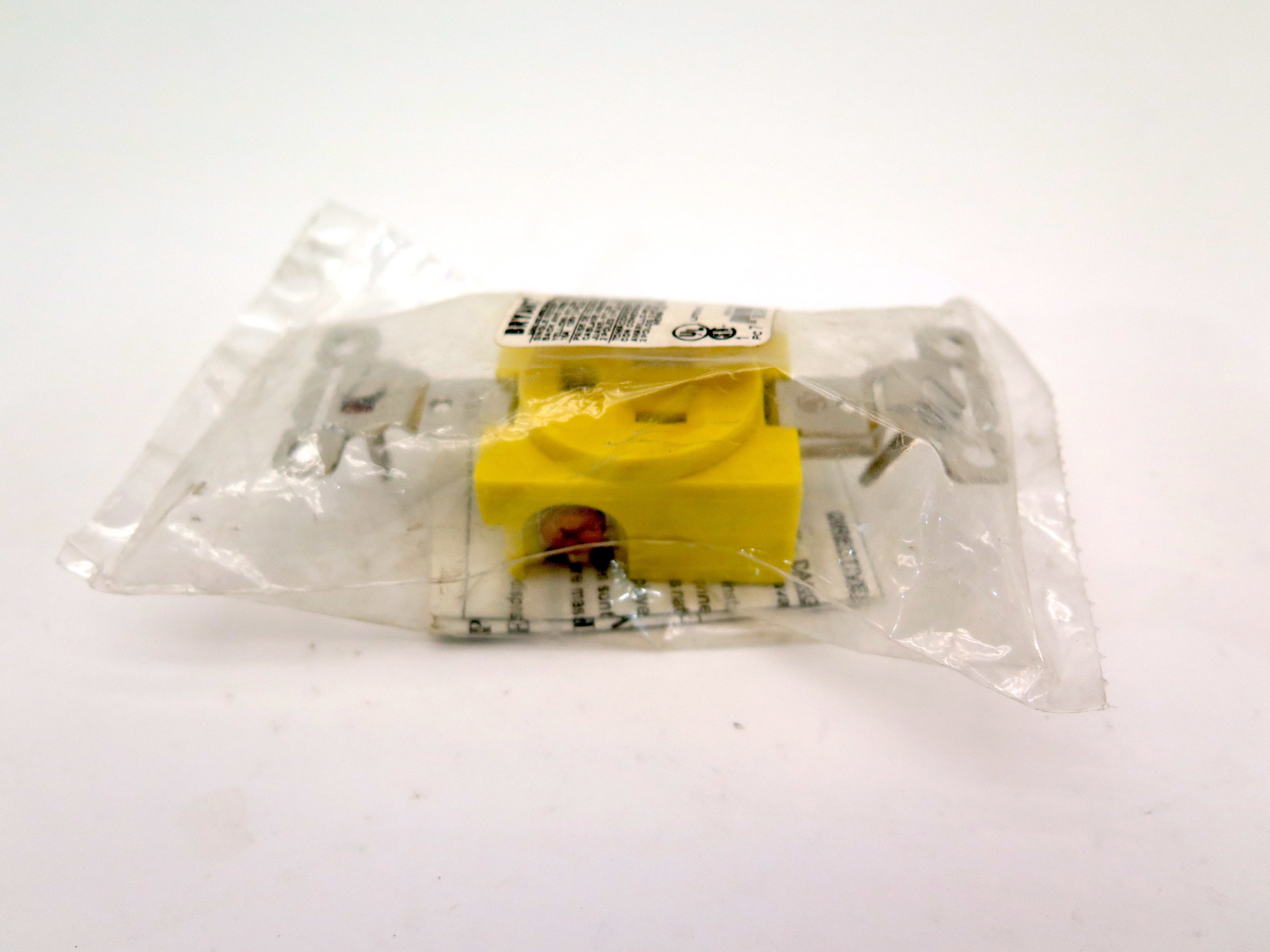 Bryant 5261CR Yellow Industrial Corrosion Resistant Receptacle 120V 15A - Advance Operations